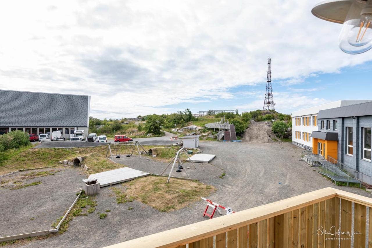 Gammelskola Apartments Henningsvaer Exterior photo