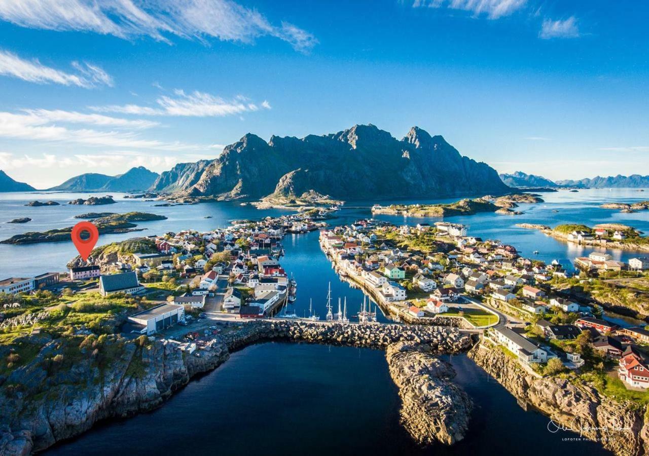 Gammelskola Apartments Henningsvaer Exterior photo