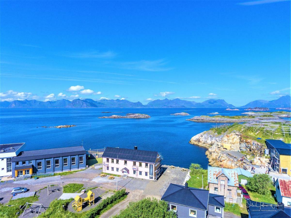 Gammelskola Apartments Henningsvaer Exterior photo